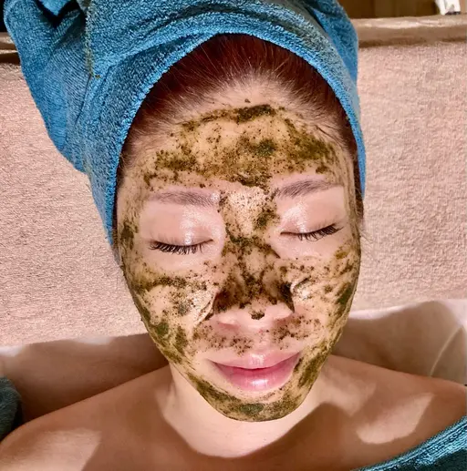 🌿‬ハーブピーリング🫧🌿‬【フェイシャル&デコルテ】60分​〜​くすみ・毛穴・肌荒れに​〜​自然の力で“つるん”と透明肌へ
