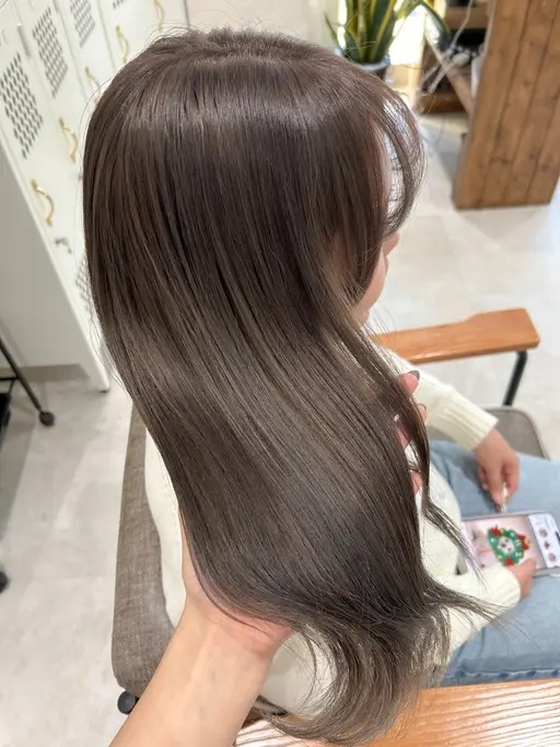 【🎀当日予約限定クーポン🎀ご新規様のみ✨】カット＋艶カラー＋1Stepトリートメント付🪽¥7,700