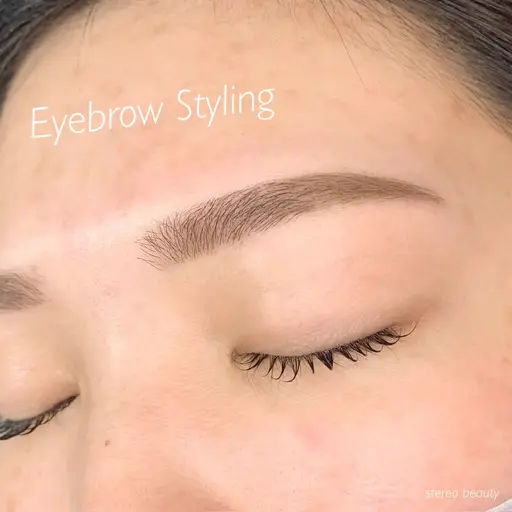 アイブロウスタイリング