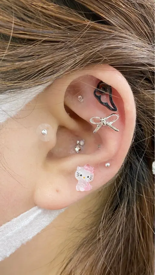 🚨他のメニューと併用で200円引き💎耳ツボジュエリー💎10パーツ🥰