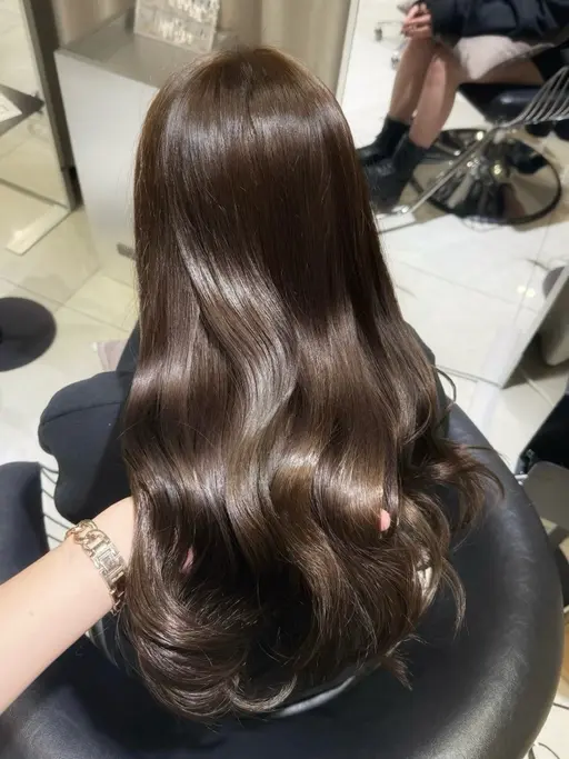 【🎀伸ばしてる方必見🎀】プレミアムケアカラー＋髪質改善Aujua TR 💆🏻‍♀️話題の超音波アイロン付き🌈