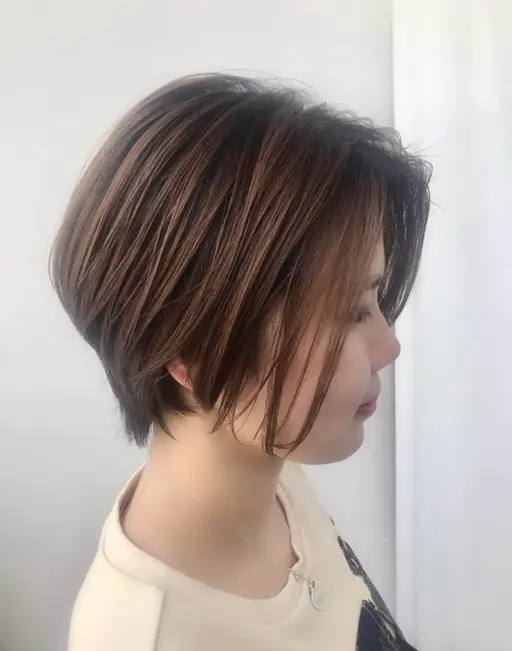 ⚠️営業後19時​〜​⚠️ショートカットモデル🩷顎下のボブから下までの長さ、3センチ以上切らせて頂ける方
