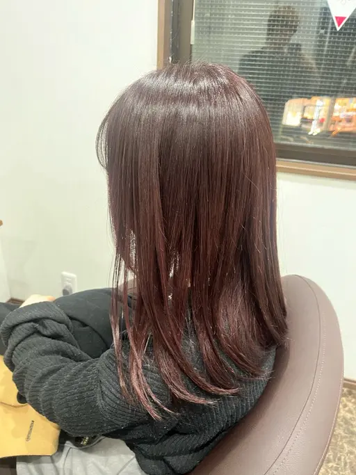 ⭐️ご新規様限定カラーモデル⭐️￥3300(肩上の方)ご希望の時間が空いてない場合でもご案内が可能な場合がございます。