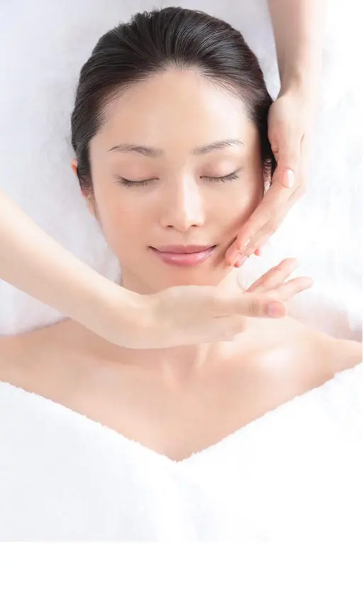 フェイシャル&デコルテマッサージ60分