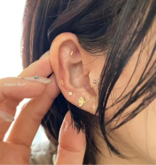 耳つぼジュエリー［30min］お耳のリフレ付き、片耳7粒(両耳14粒)