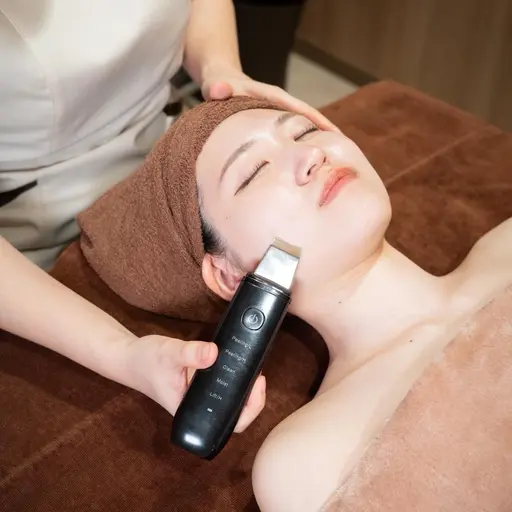 24歳以下限定のバズリ肌ケア🧸♡【毛穴×小顔コース】🫧毛穴洗浄or美白美容液＋肩こり＋小顔マッサージ💆✨2980円