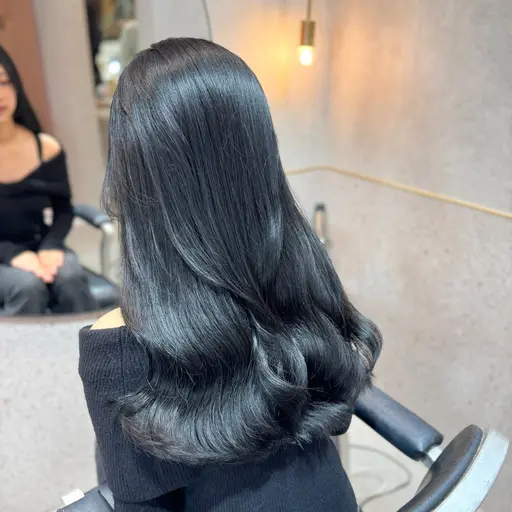 ❄️韓国カット+透明感カラー+【最新テクノロジー】質感再生トリートメント+超音波アイロン❄️