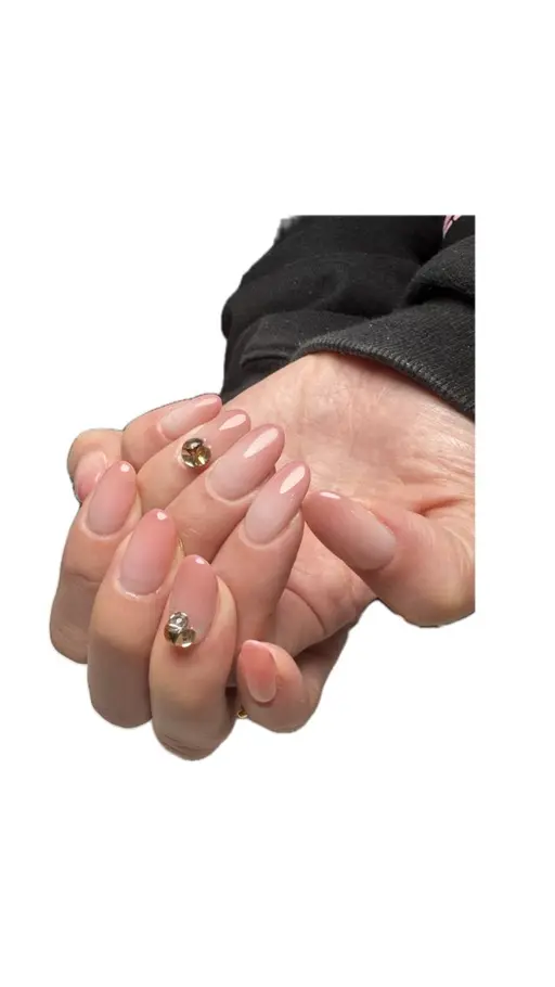 オフあり、フレンチネイル色指定(黒or白)デザインモデルになりますので、お直し不可🙇🏻‍♀️‪‪´-