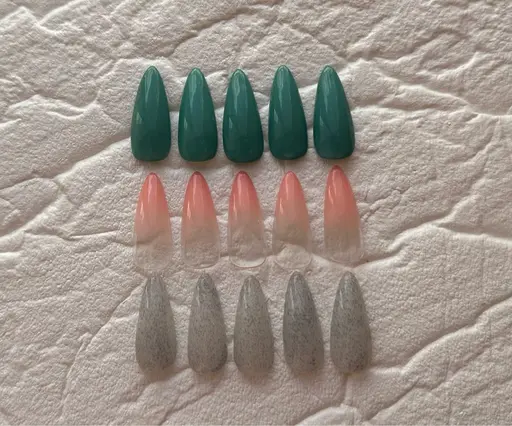 【★新スタッフ対応★】パラジェル利用♪うるちゆる!ワンカラーor グラデ ※オフ別料金500円