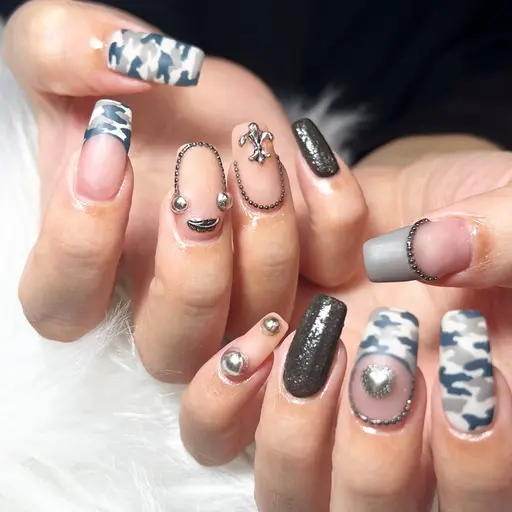 他店オフ&ケア込み　アートし放題、ストーン付け放題