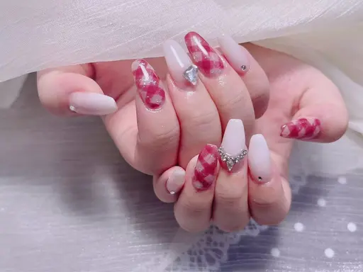 🦋「ミニモ学割」【10本チップ長さ出し】持ち込みデザイン　パーツ付け放題❣️ソフトジェルオフ込み