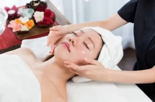 20代 30代に大好評⭐️うるおい あふれるふっくらお肌へ⭐︎モイスチャーフェイシャルエステ