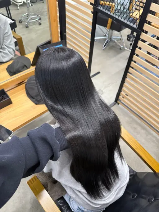 【4月限定🌸】　メンテナンスカット💇‍♀️➕髪質改善ストレート➕ケアトリートメント🩵