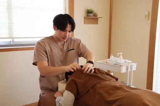 首肩こり気になる方の為の鍼灸