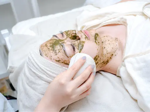 【お試しコース】REVIハーブピーリング＋無料半顔体験（120分）￥11,000～