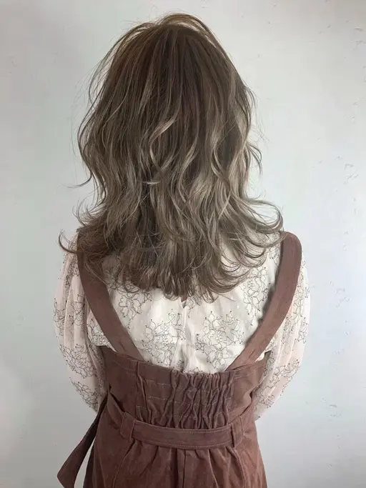 【新規限定】透明感カラー+小顔カット+2STEP艶アップトリートメント🫧