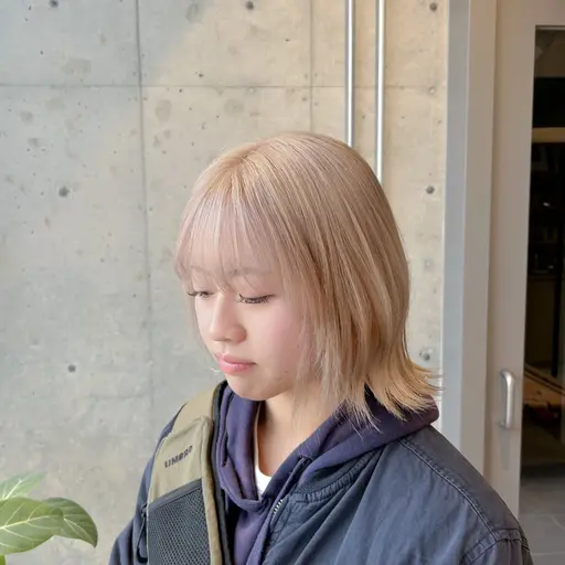 透明感ハイトーン🤍ブリーチ1回込み＋オンカラー＋内部補修TR🤍