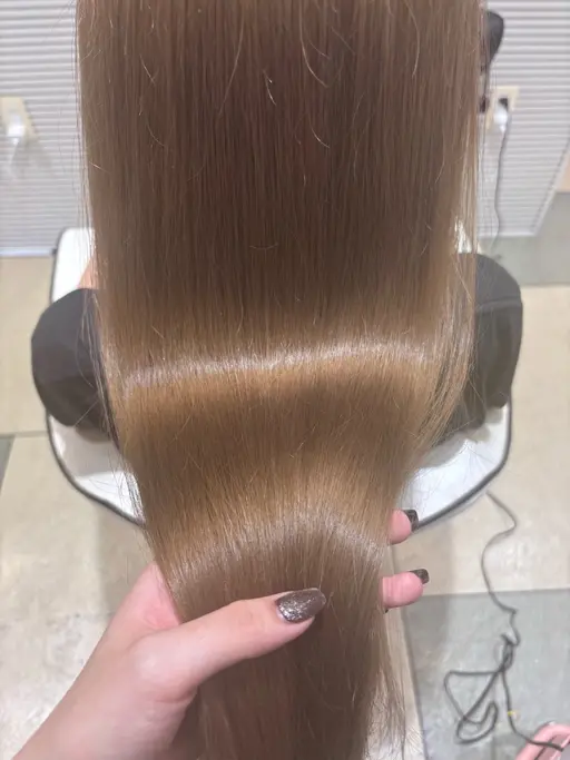 🎀【ケアブリーチ】+【アディクシーカラー】+【髪質改善ヘアエステTR】🎀