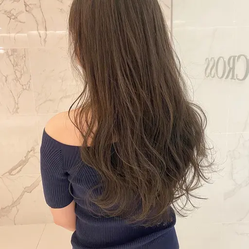 『平日限定メニュー』似合わせカット＋艶感カラー＋前処理トリートメント