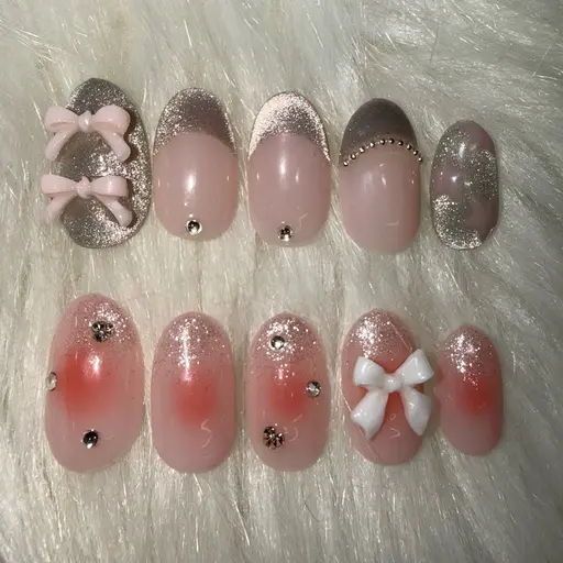 【初回限定割引】海外トレンド/Y2Kネイル定額¥6800→¥6300（オフあり)