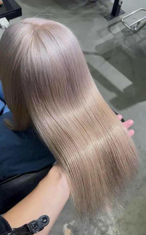 【ダメージ95%カット✨】くすみミルクティーグレージュ🫧ケアブリーチ＋カラー＋トリートメント