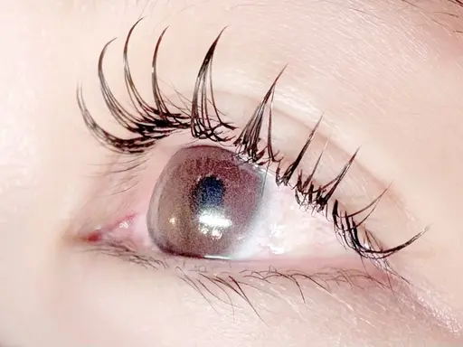 🌈LED練習モデル募集¥5000🌈 LEDマツエク80本​〜​100本👀マツエク技術歴19年です✨オーナー施術