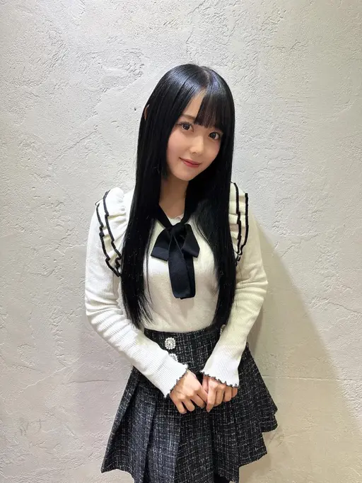 【気になるうねりに☆ブリーチ毛でもできる】カット＋選べる(酸性ストレート可)極艶ストレート¥17900