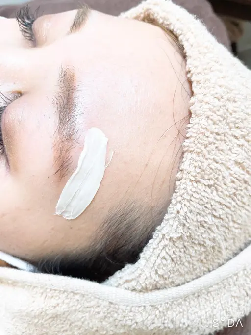 産毛と古い角質除去☆MinMinフェイスWAX(おでこ、眉周り、鼻、口周り、頬)