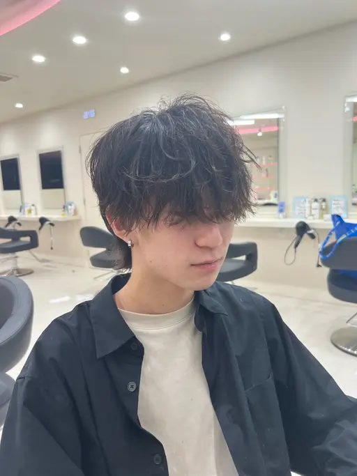 メンズカットパーマ【ツイスト、ツイストスパイラル、波巻き、ニュアンスパーマ、シャドウパーマ】（シャンプー、ブロー込み）