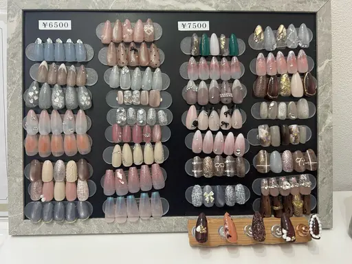 定額デザインネイル6500円(オフ込※デコネイルオフは➕1000円)