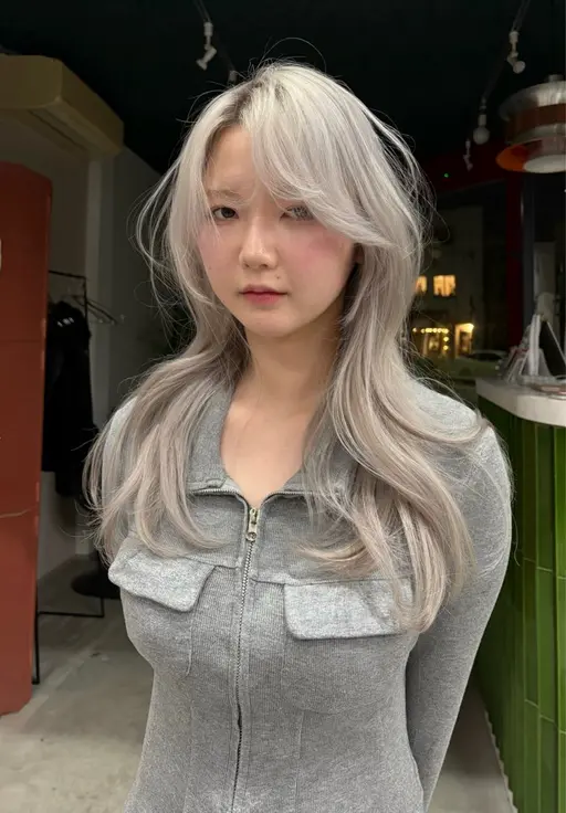 【4月限定🍓】Wカラー（1ブリーチ➕カラー）➕トリートメント🌼 /梅田/中崎町/暖色/オリーブ/ベージュ