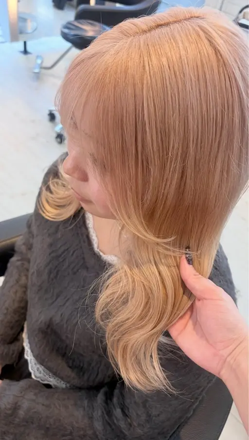 【2/12.13.14.15限定‼️】🌟2ブリーチ＋オンカラー＋うるおいトリートメント🍨