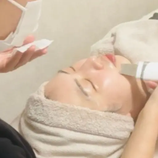 【毛穴のお悩みに◎】毛穴＆産毛徹底ケア◎顔脱毛＋毛穴洗浄90分