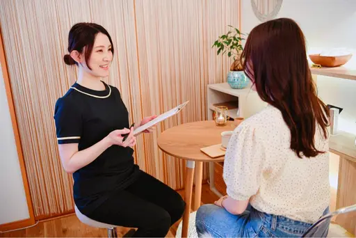 【全身とお顔の歪みを整えたい方✨】美容整体で全身の歪み改善✨お顔のむくみやたるみ解消❣️「全身矯正+小顔矯正 120分」