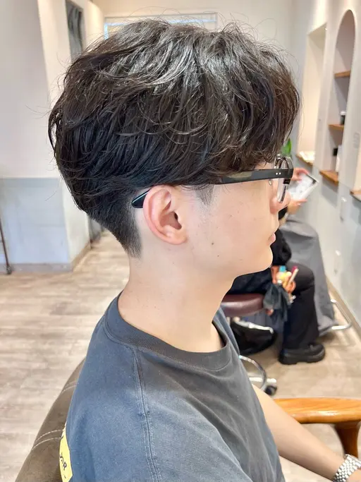 【🧢メンズ限定🌿.∘】似合わせカット+毛流れパーマ+内部補修トリートメント