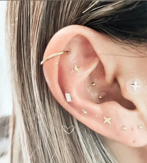 限定✨💎耳つぼジュエリー💎12粒＋耳マッサージ✨　‎🤍撮影モデル様🤍