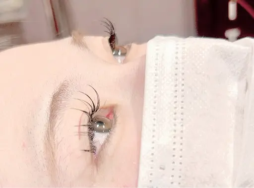 まつエクつけ放題100本まで※施術後写真をSNSに掲載させていただきます