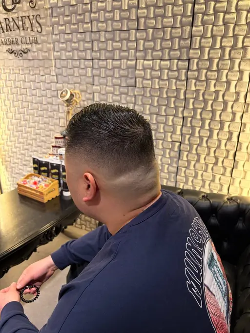 フェードメンテナンスカット+シャンプー