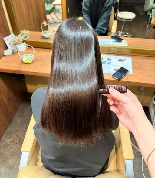 【乾かすだけでサラツヤに🫧】美髪縮毛矯正