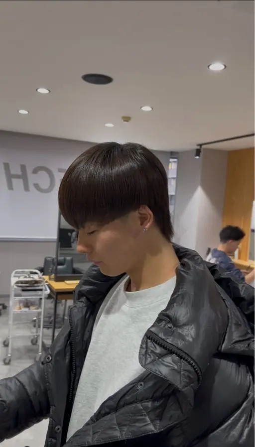 縮毛矯正･曲がる縮毛矯正+カット 「センター分け、襟足ありセンター分け、マッシュ限定」