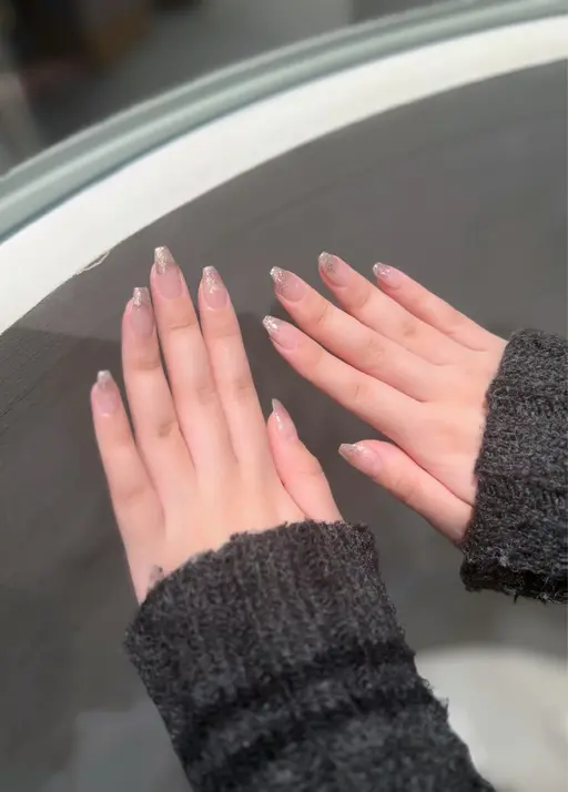 4/7（火）🎀限定 オフなしラメグラ（※亀裂直し･長さ出し不可) ①11:30~ ②15:00~ ③16:30~