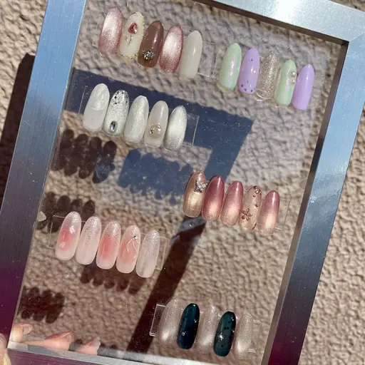 《人気!3月限定価格🌸》季節のLUNIデザイン♡/オフ込み/カラー/パーツ変更できます【写真下段menu】