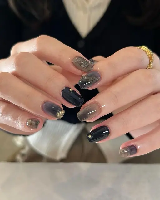 🍀持ち込みデザイン(⚠️ニュアンスネイル)/オフ無し/ボリューム感によってはデザイン指定させて頂きます🙇