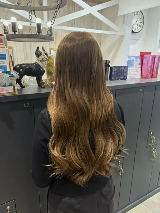 【☃️期間限定❄️半額キャンペーン❄️】水素ケアで艶々うるおう髪へ🩵フルカラー＋水素ケアトリートメント