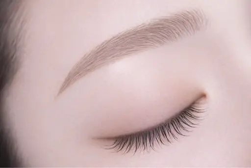 【写真モデル】眉スタイリング(wax +冷却+メイク仕上げ）