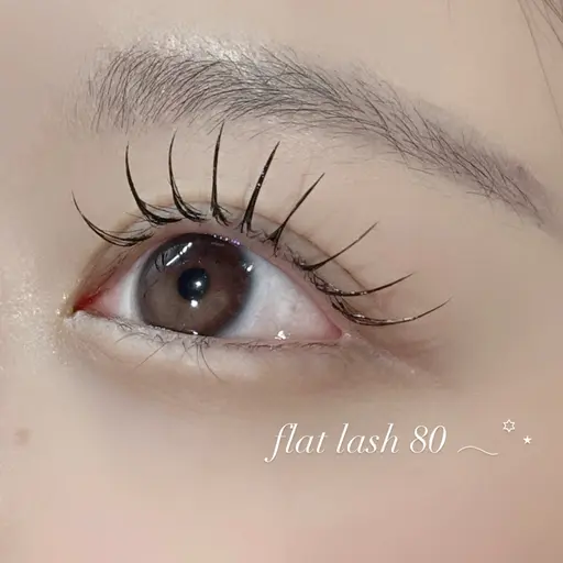 ナチュラル仕上げ🪄フラットラッシュ80本🩶（初回オフ無料🆓）