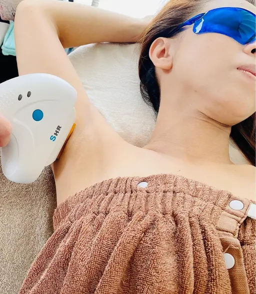 初回レディース全身脱毛(顔、VIO込み)