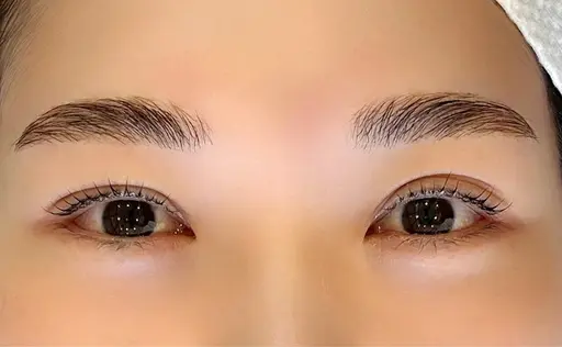 🚨4/5(日)限定‼︎🚨アイブロウパーマ（ハリウッドブロウリフト）※時間指定あるため、下記の該当時間選択必須