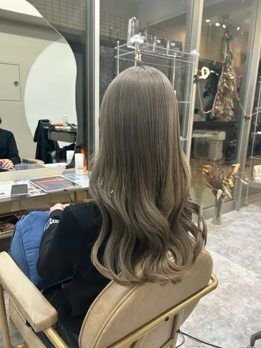 【平日のみℹ️】🌼全頭ブリーチ+オンカラー🌼