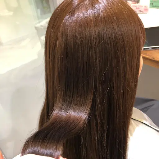 minimo特価✨初回💫透明感イルミナカラー&うるつやトリートメント    （12月12日まで）